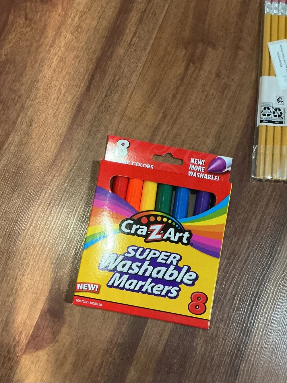 Bundle Public School Multicolor 36 Pencils & Markers colores 25 erasers new